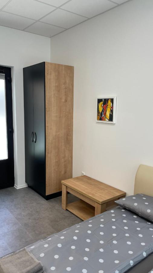 Simba Apartment B Smarjeske Toplice Eksteriør bilde
